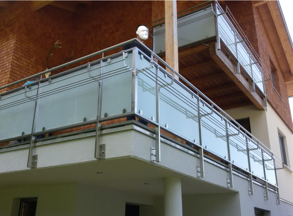 Glas-Geländer aus Edelstahl