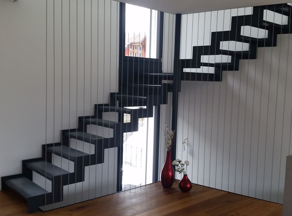 Wohnungstreppe in den Oberen Stock