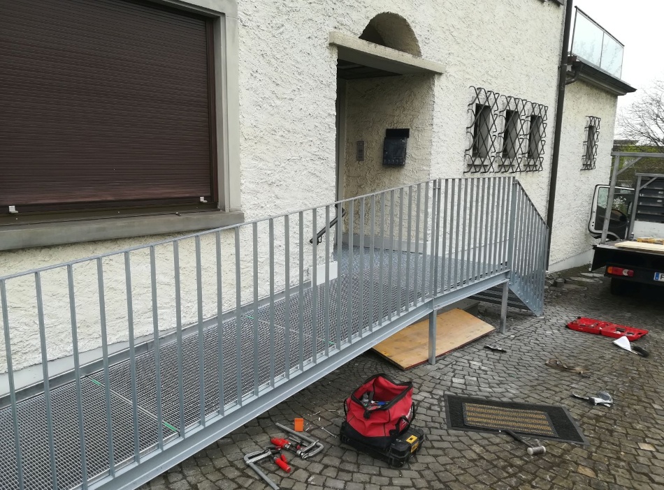 Rollstuhlrampe Stahl Verzinkt